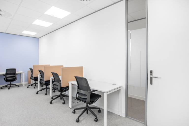 London - EN3 7GD \ Join a Shared Workspace Today