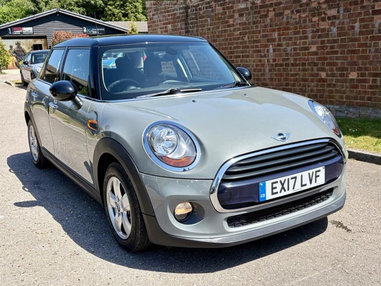 MINI HATCH 1.5 5-Door Hatch Cooper D 2017