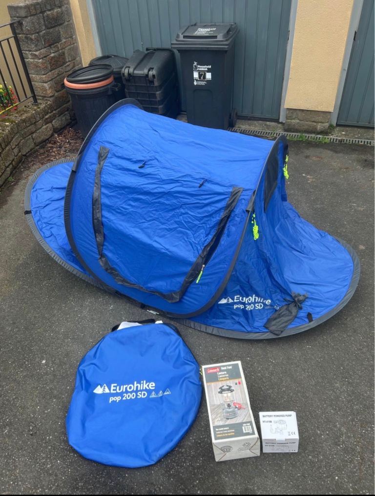 Eurohike Pop-Up Tent + Lantern + Battery Pump