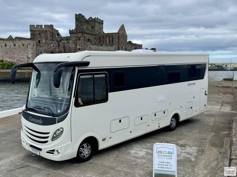 Concorde Carver 890 RRL Centurion 2017 IVECO 3l 4 berth 4 belt End Lounge 7490Kg