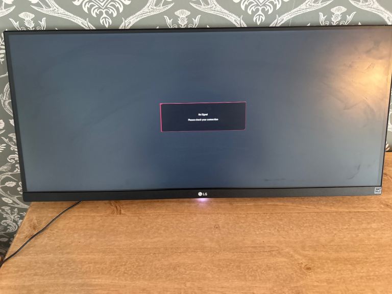 LG Computer Monitor - Black, Good Condition