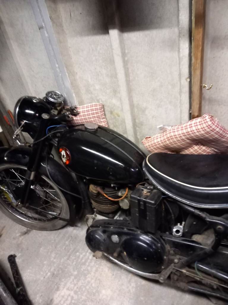 BSA c12 been stood for a while but oh all complete with logbook