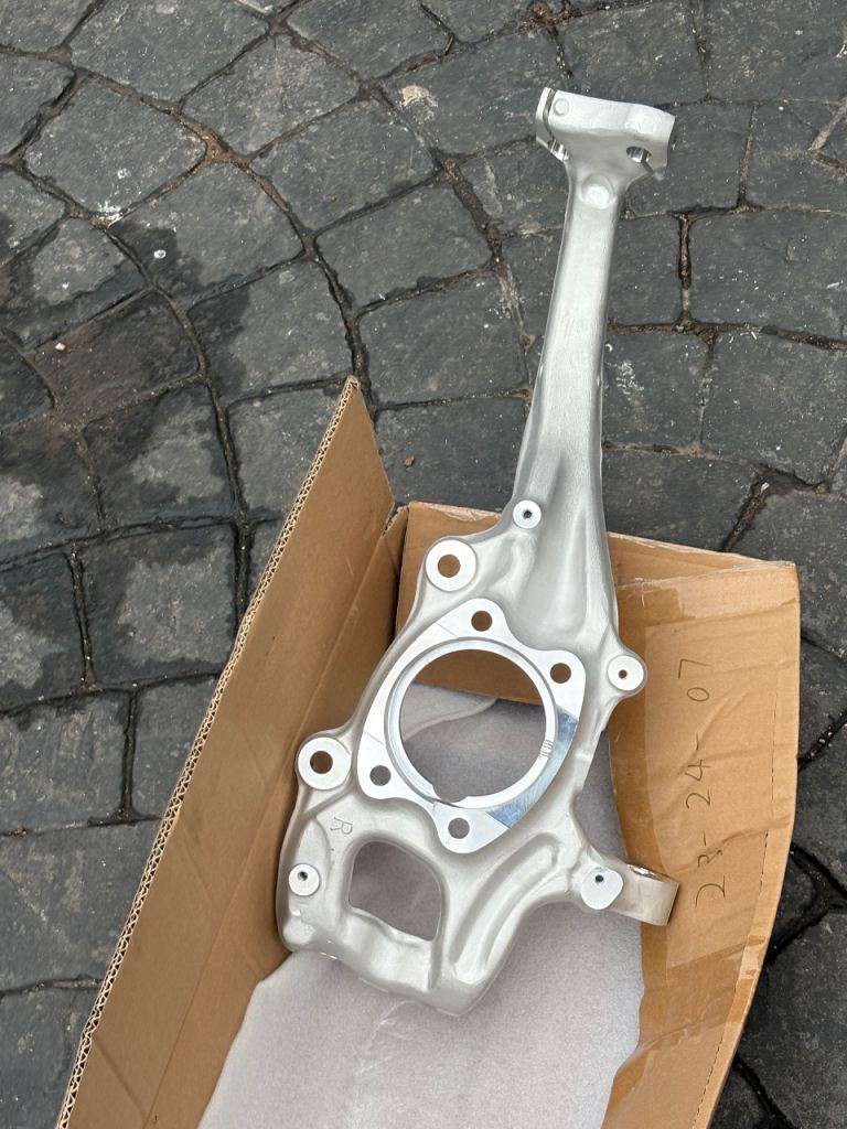 Vw/audi steering knuckle right hand side 