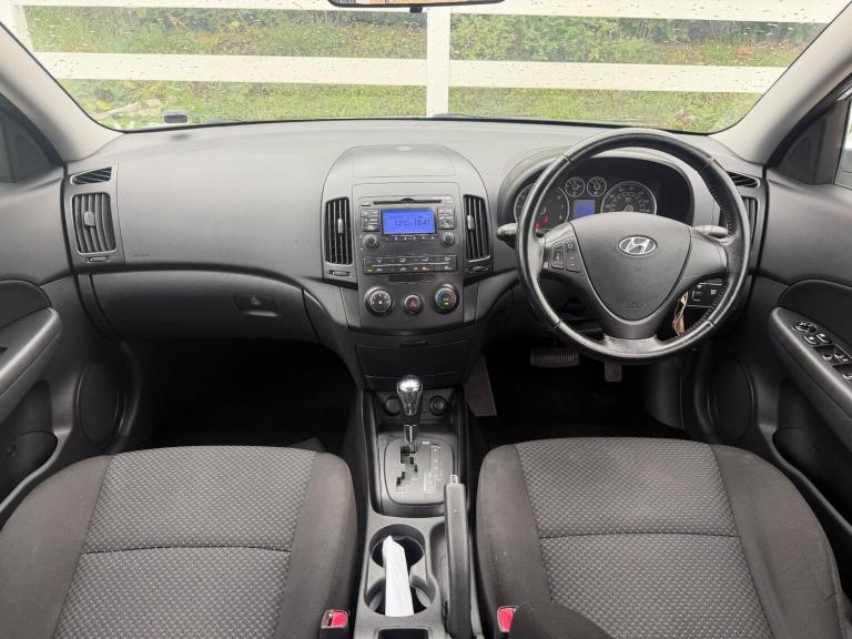 2011 Hyundai i30 1.6 Comfort 5dr Auto ESTATE PETROL Automatic