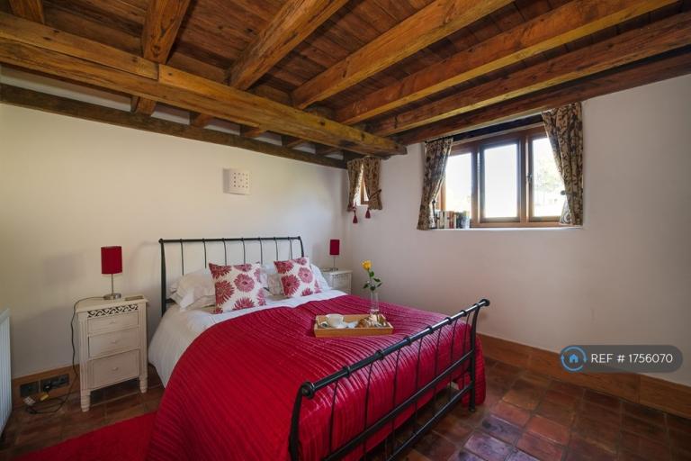 1 bedroom house in The Old Barns, Hampshire, SO20 (1 bed) (#1756070)