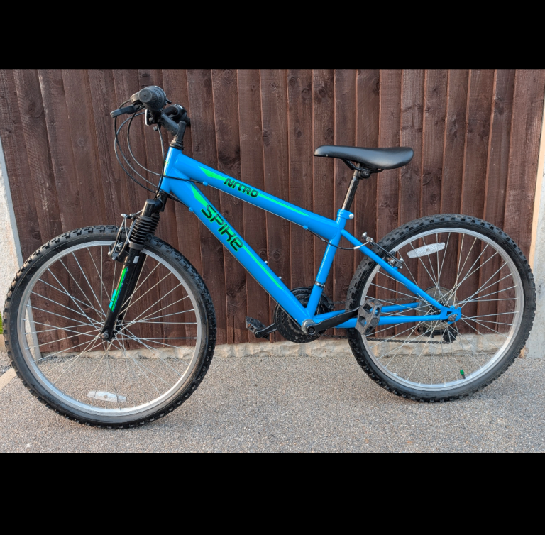 24 inch boys bike - 18 speed