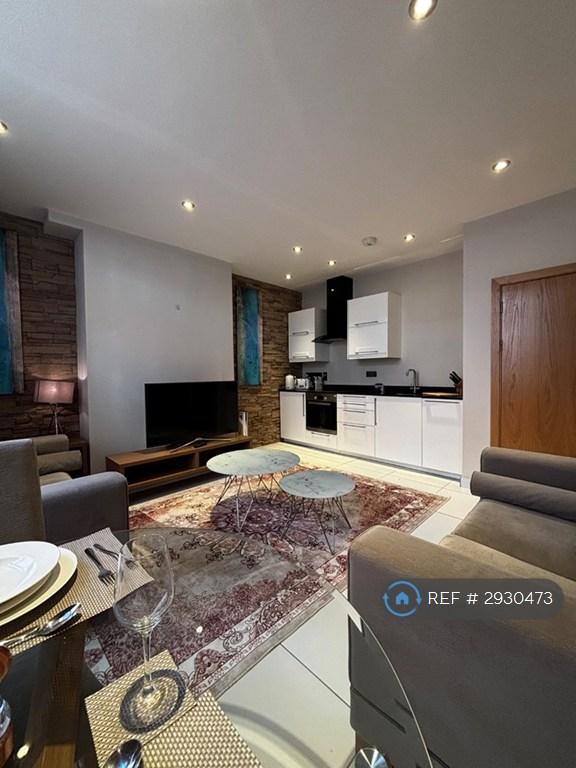 1 bedroom flat in Butts Court, Leeds, LS1 (1 bed) (#2930473)