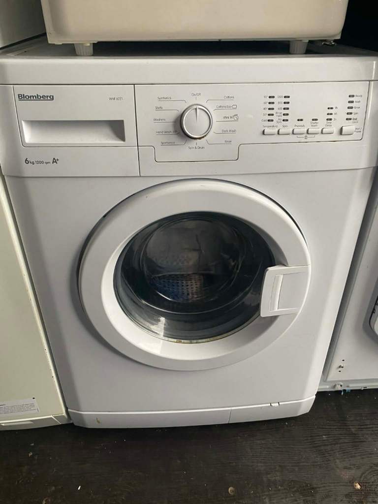 Free Delivery, Bloomburg Washing machine £90