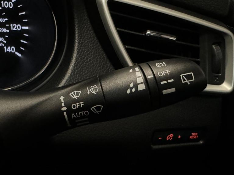 2015 Nissan Qashqai 1.2 DIG-T n-tec+ 2WD Euro 5 (s/s) 5dr HATCHBACK Petrol Manual