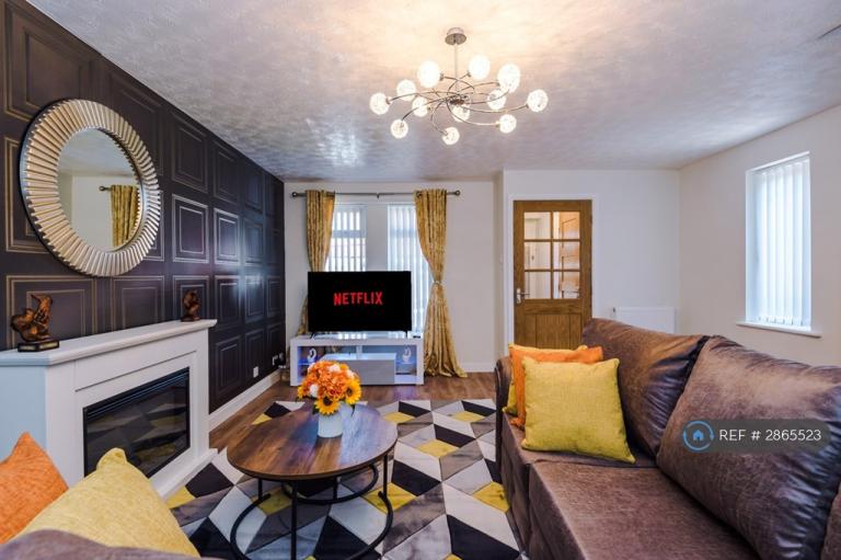 4 bedroom house in Ward Street, Manchester, M40 (4 bed) (#2865523)