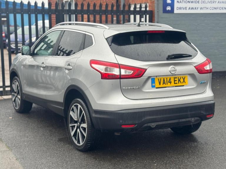 2014 Nissan Qashqai 1.5 dCi Tekna 5dr HATCHBACK DIESEL Manual