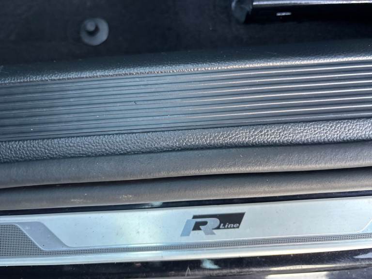 2019 Volkswagen T-Roc 2.0 TDI R-Line 5dr Hatchback DIESEL Manual