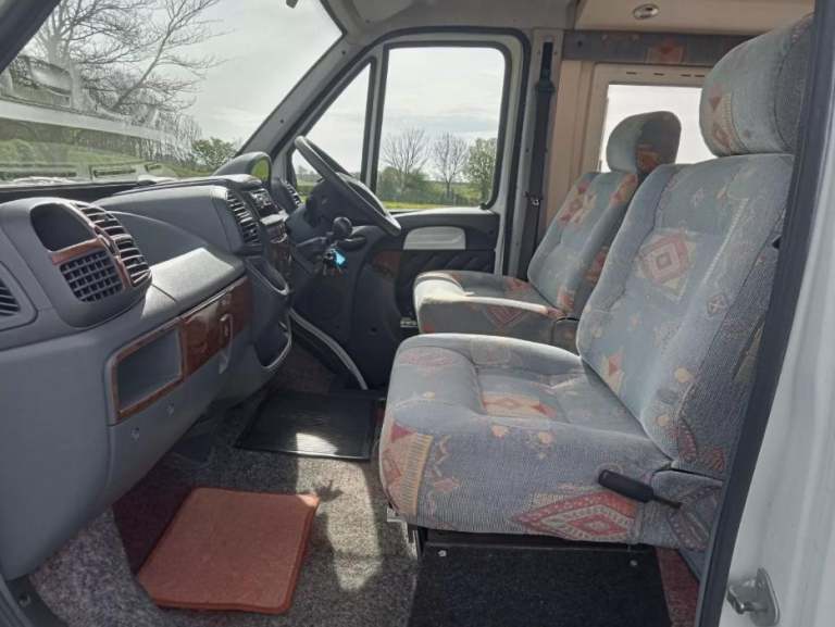 DIMENSION ROMAHOME 2004 2 BERTH