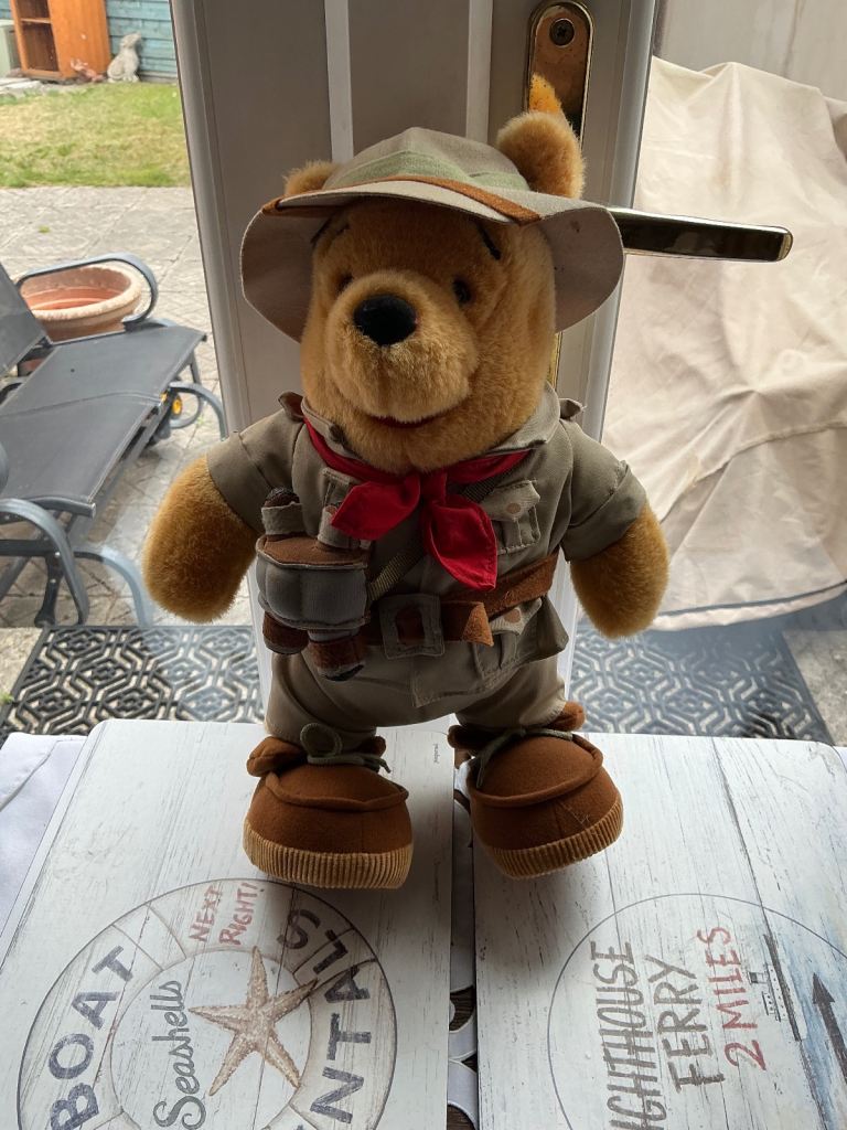Disneyland Paris Winnie the Pooh explorer safari adventurer standing 15in high with label 