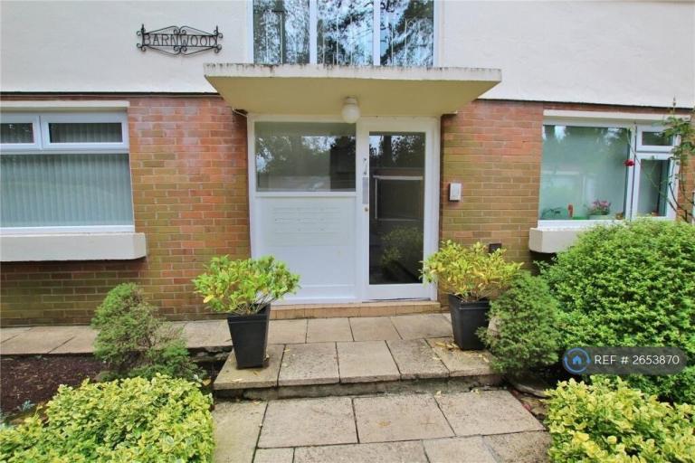 2 bedroom flat in Barnwood, Lisvane, Cardiff, CF14 (2 bed) (#2653870)