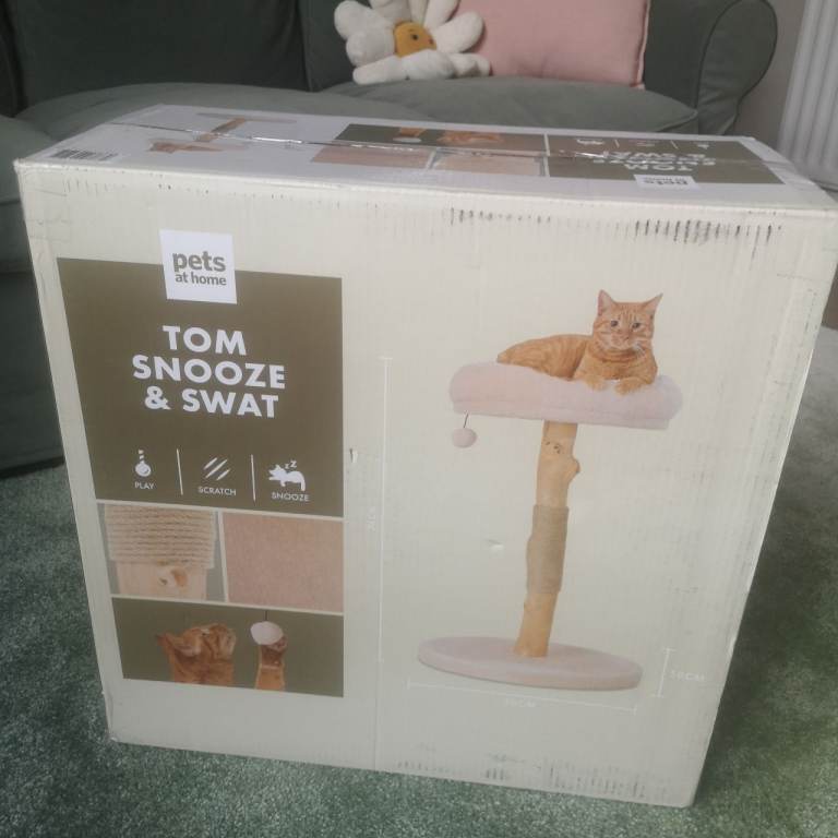 Brand new scratch post. Still boxed.
