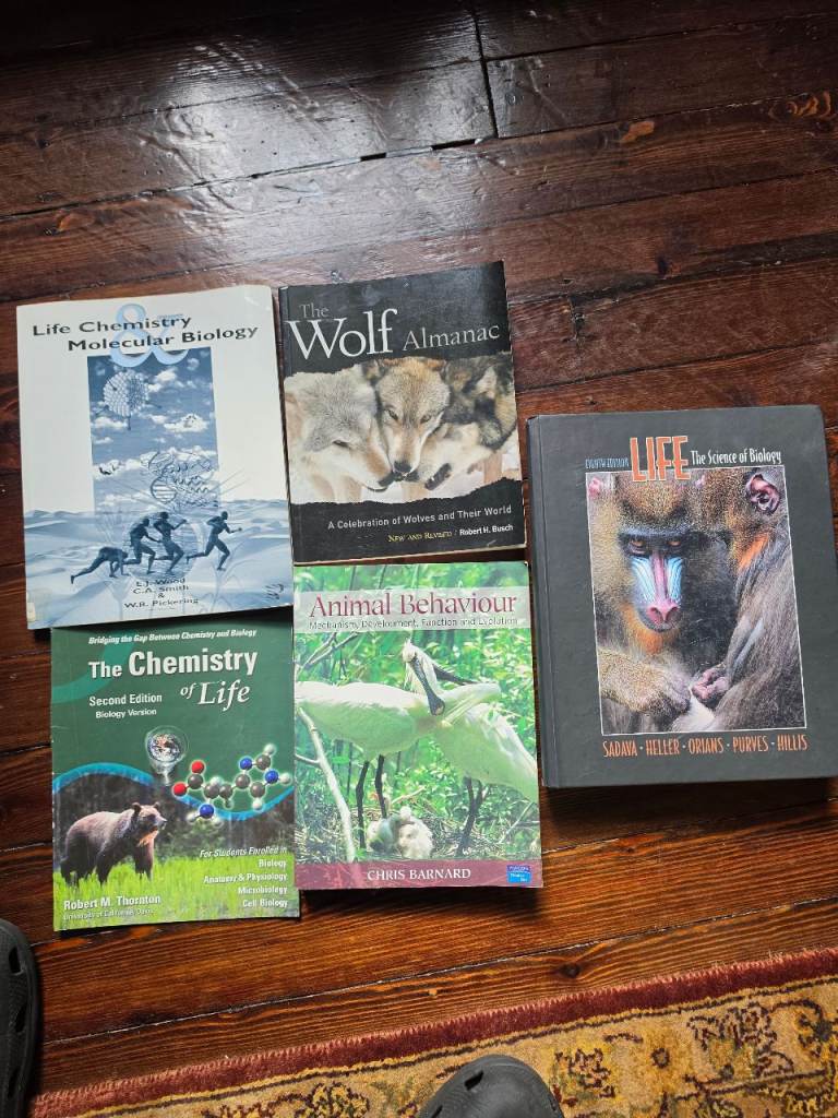 Collection of 4 Science Textbooks and a chemistry cd - Good Condition
