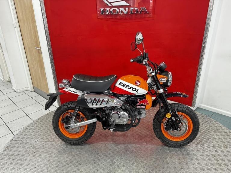 Brand new Honda Monkey Z125 MA-S Repsol Edition