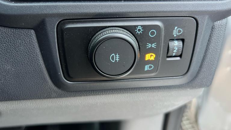 2025 Ford Transit Custom 280 L2 Diesel Fwd 2.0 EcoBlue 136ps H1 Van Limited Auto Van Diesel Autom...