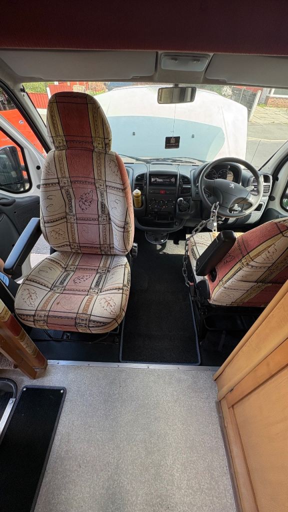 Peugeot motorhome 
