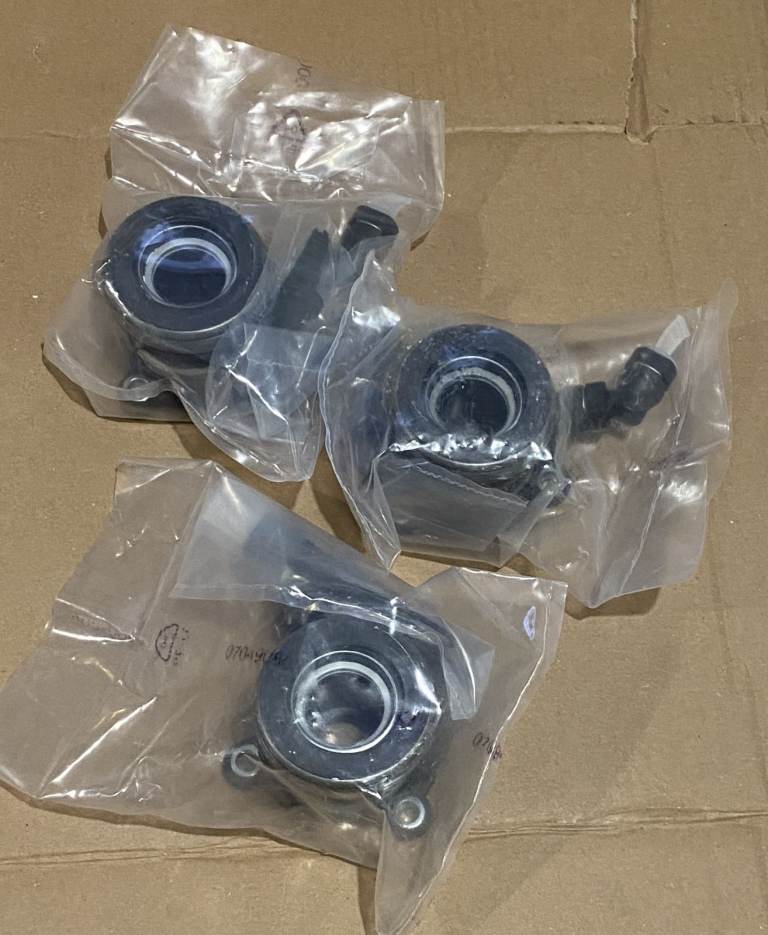 3 x NEW LUK 510 0073 10 CLUTCH SLAVE CYLINDERS FOR GM ADAM ASTRA VECTRA COMBO CORSA MERIVA