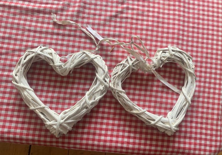 Pair of White Wicker Heart Decorations – Good Condition