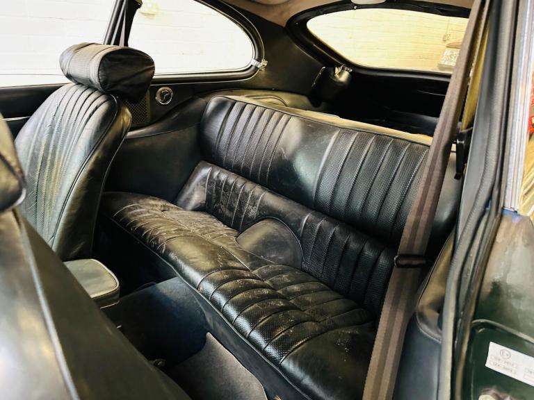  Jaguar E-Type Manual