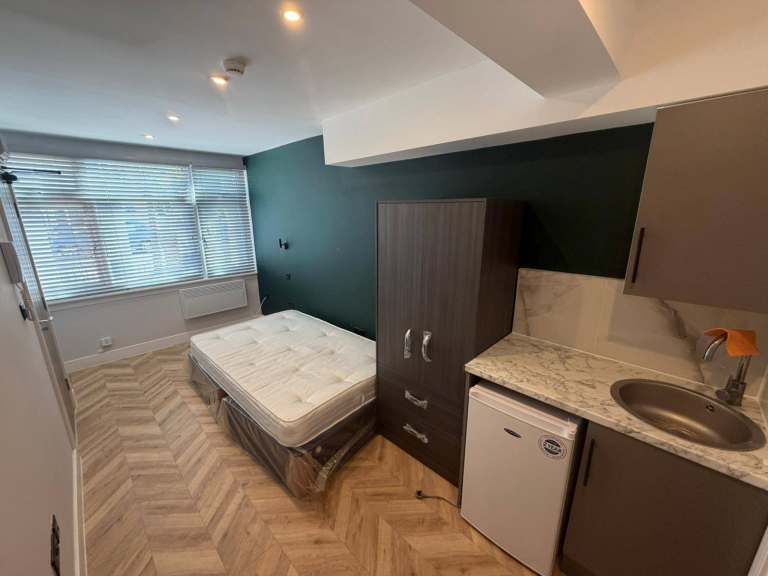 BENEFITS ACCEPTED - Studio Flat Available in Edmonton Ponders End Enfield N9