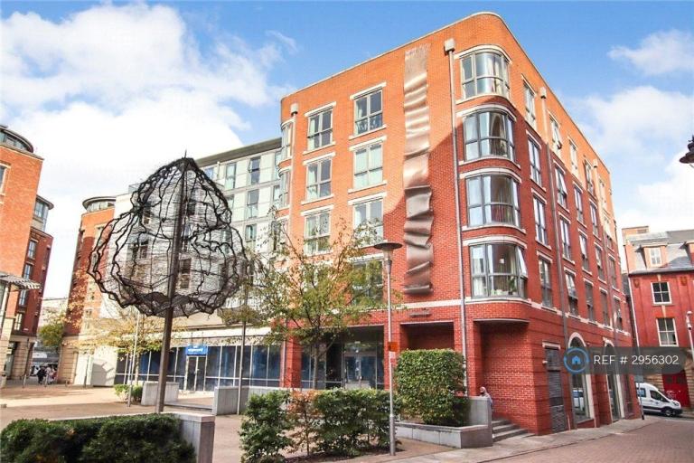 1 bedroom flat in The Living Quarter, Nottingham, NG1 (1 bed) (#2956302)
