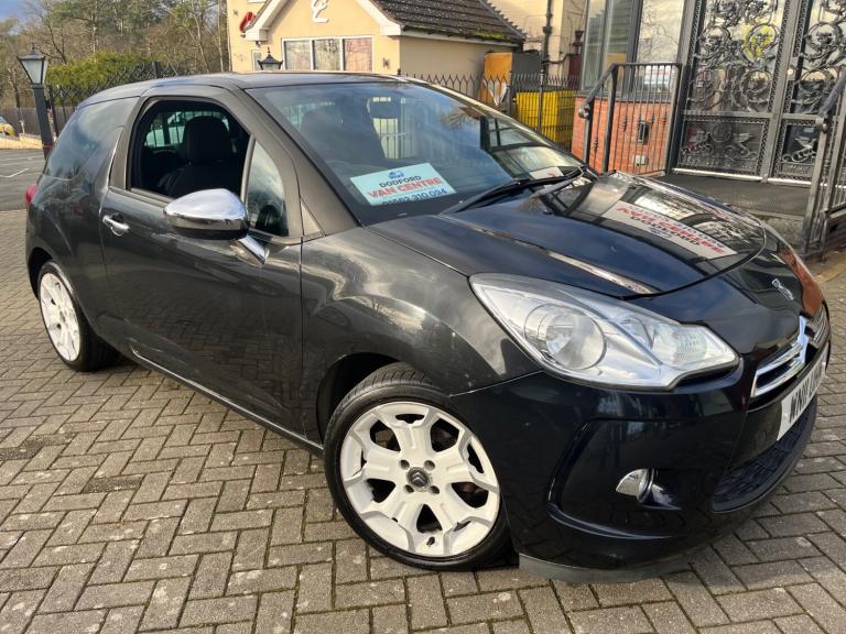2011 Citroen DS3 1.6 HDi Black 3dr HATCHBACK Diesel Manual