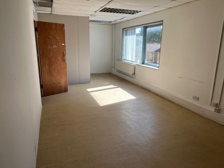 Various size new artist studios/workshop spaces from £410-£1600 per month, near Canary Wharf tube