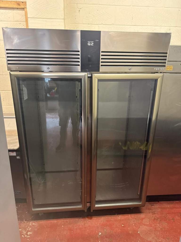 Commercial double door g2 foster fridge good condition fully serviced cafe shop restaurant 