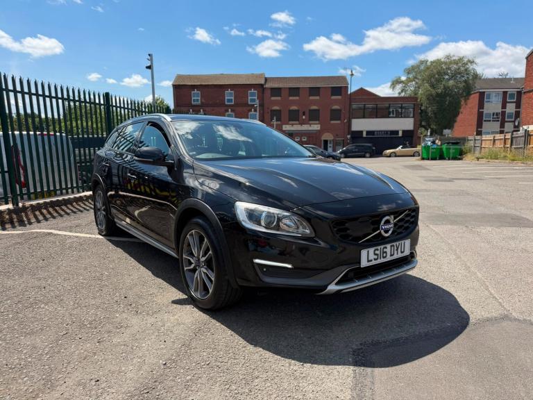 2016 Volvo V60 D4 [190] Cross Country Lux Nav 5dr Geartronic ESTATE Diesel Automatic