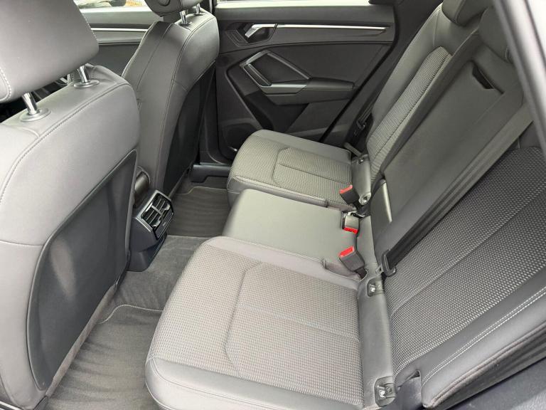 2019 Audi Q3 1.5 TFSI CoD 35 S line Euro 6 (s/s) 5dr ESTATE Petrol Manual