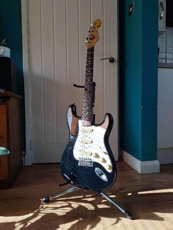Made in Japan Squier Stratocaster 1980s