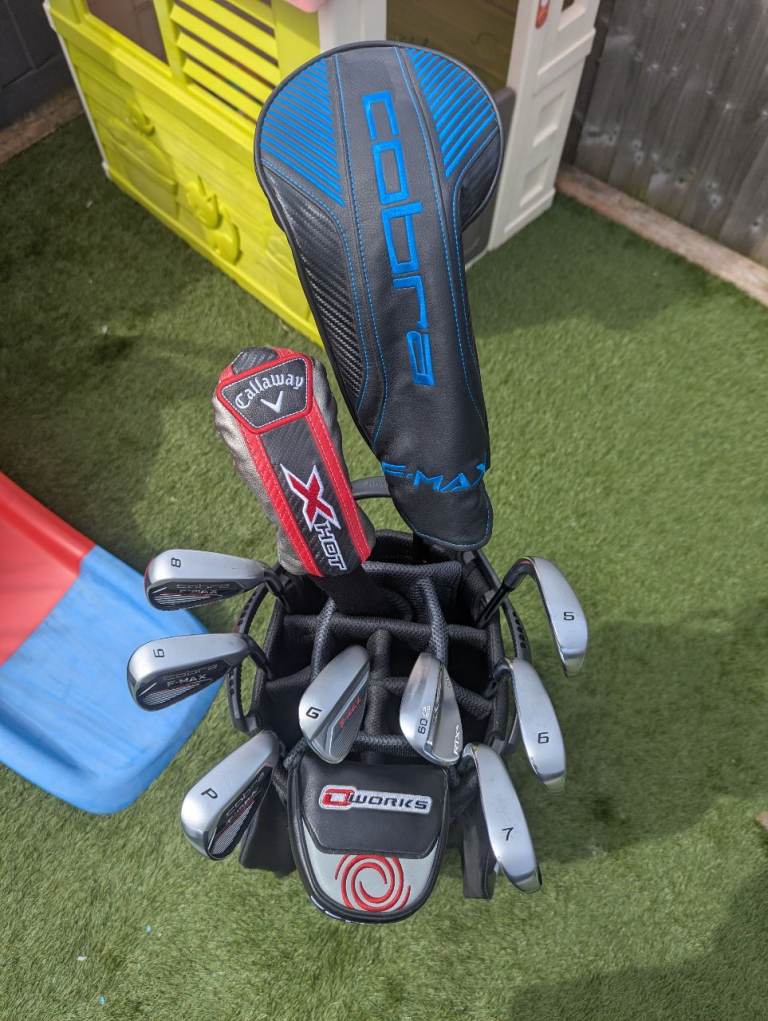 Full set of golf clubs 