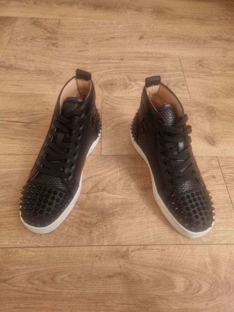 Christian Louboutin size 5