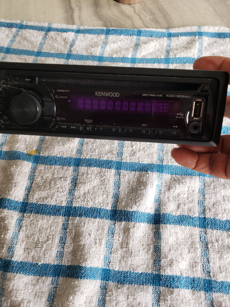 Kenwood car cd player with aux and usb 