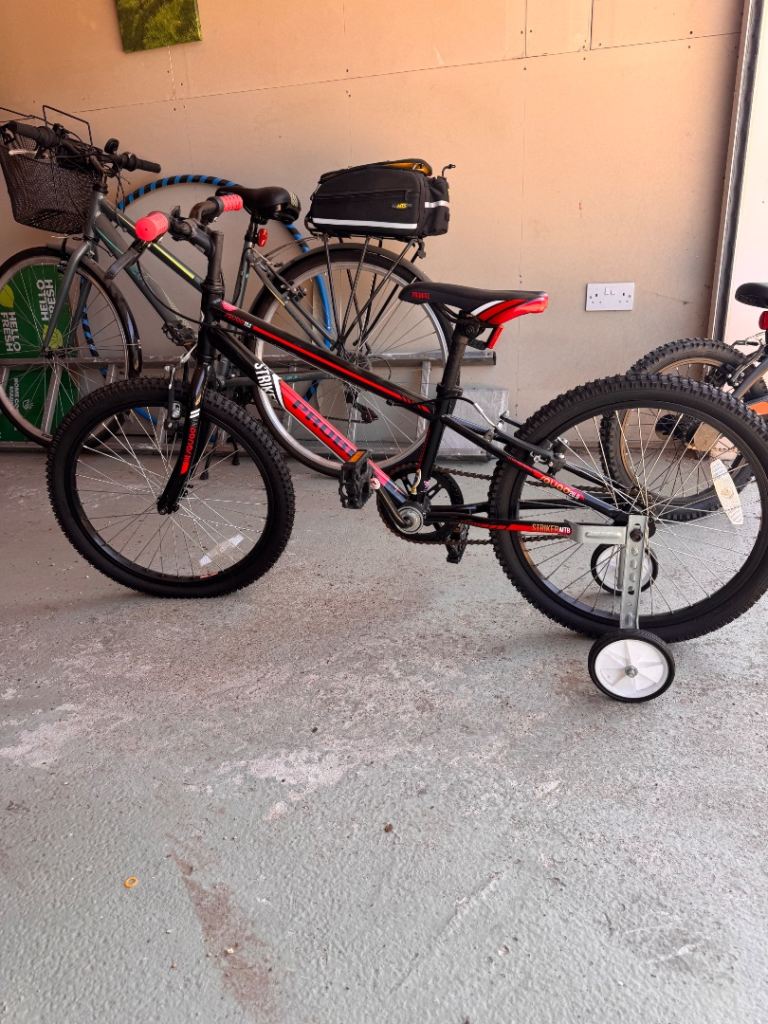 Kids Black and Red Bike with Stabilisers – Good Condition