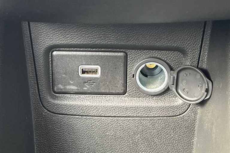 2019 Vauxhall Viva 1.0 [73] SE 5dr [A/C] HATCHBACK PETROL Manual