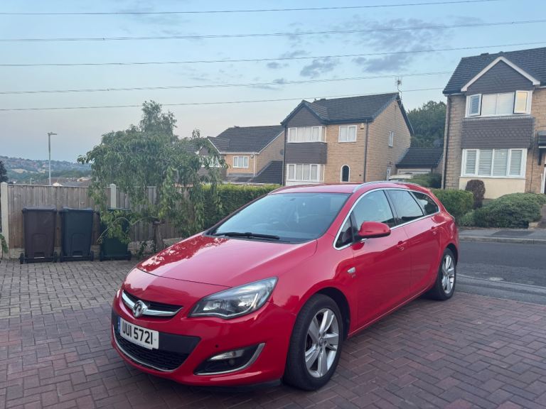 Vauxhall, ASTRA, Estate, 2013, Automatic , 1956 (cc), 5 doors