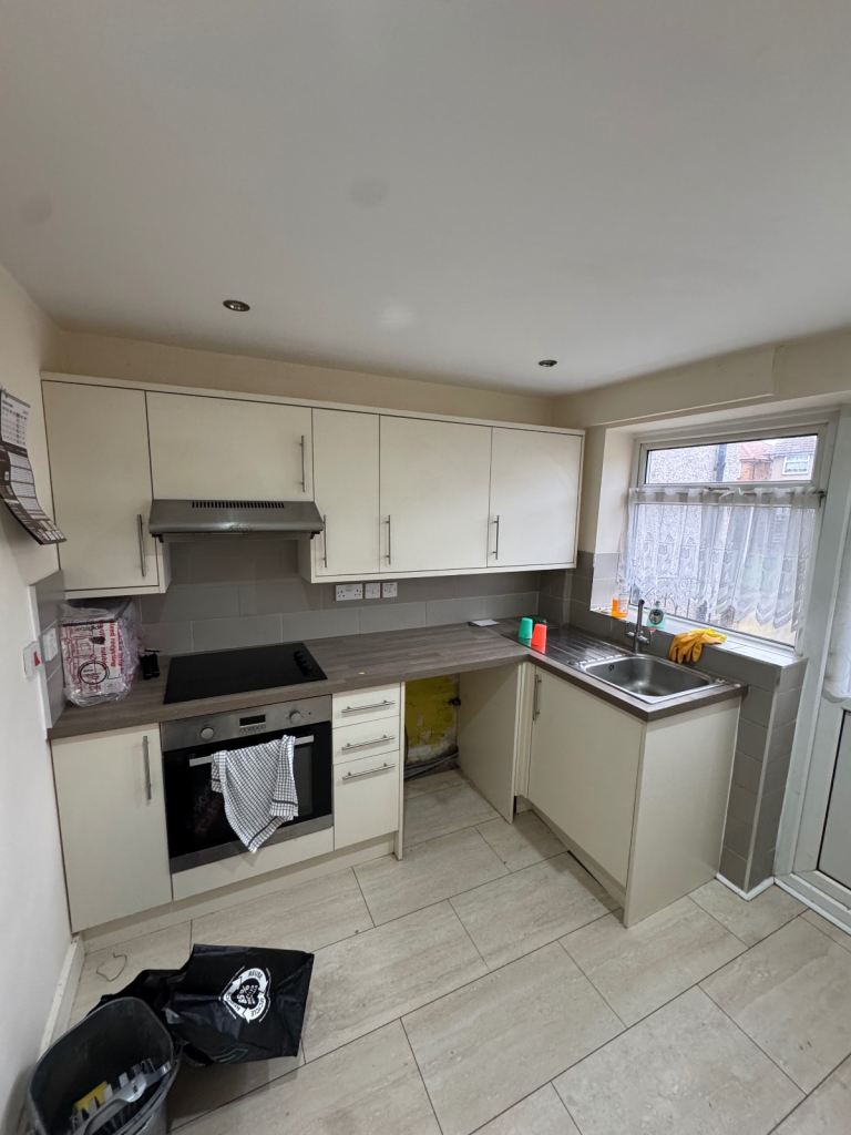 Kitchen Units Cabinets Worktop - MUST GO ASAP