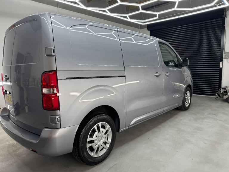 Vauxhall, VIVARO, Panel Van, 2021, Manual, 1997 (cc)