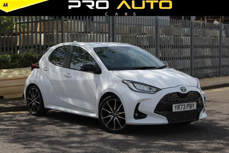 2023 Toyota Yaris 1.5 VVT-h GR SPORT E-CVT Euro 6 (s/s) 5dr HATCHBACK Petrol/Electric Hybrid Auto...