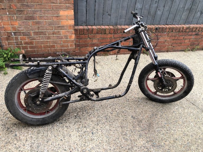 Suzuki gs850g frame and wheels