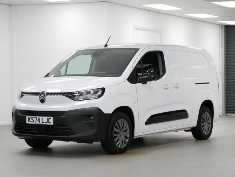 74 CITROEN BERLINGO XL 1.5 BLUEHDI 100 BHP LONG DRIVER 6 DOOR ( NO VAT )