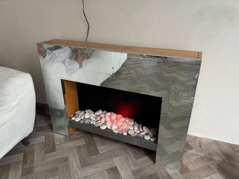 Mirror fire place 