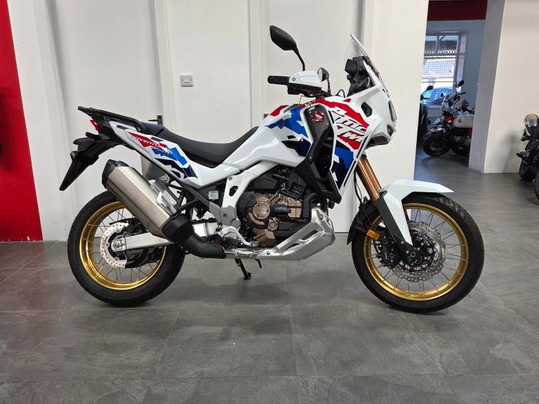 2025 NEW Honda CRF1100 Africa Twin Adventure Sports ES, DCT, REDUCED TO £16,999