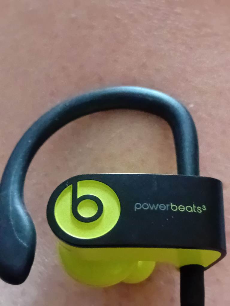 Bose power beats cordless headphones
