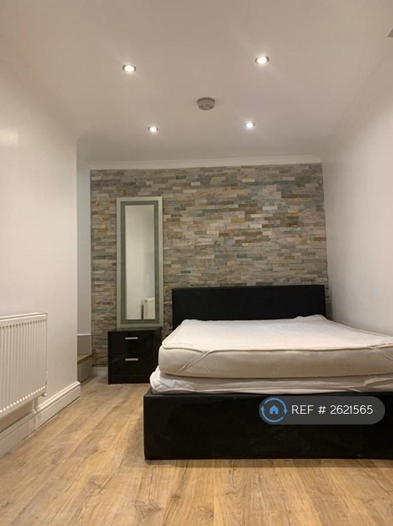 1 bedroom in Dulwich, London, SE21 (#2621565)